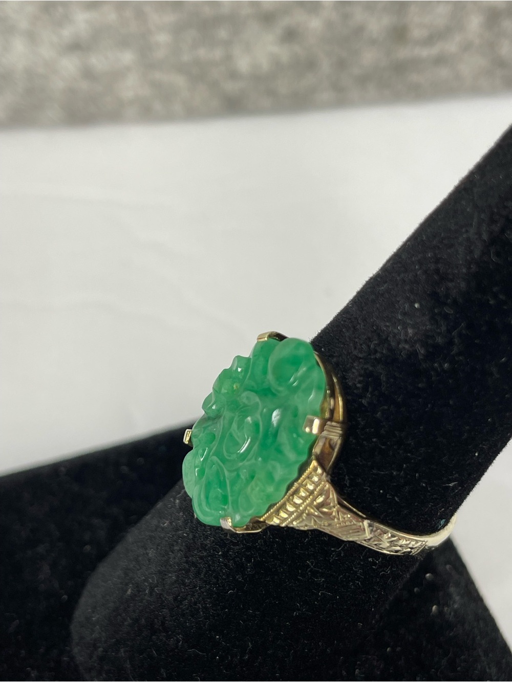Vintage Jade 14K Ring Size 7.5 - Picture 4 of 10